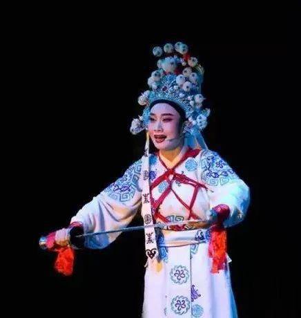 越剧排名_越剧花旦图片(2)