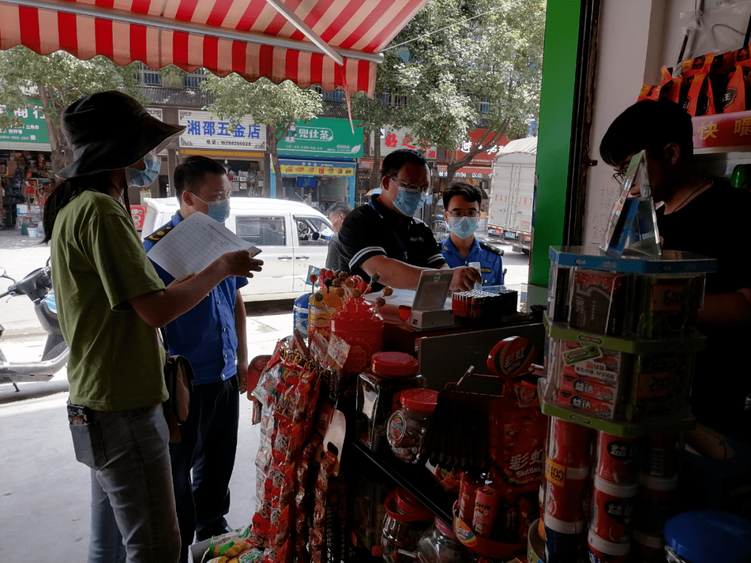 昌明客运站,贵定县站,宾馆酒店,商场超市等公共场所进行疫情防控指导