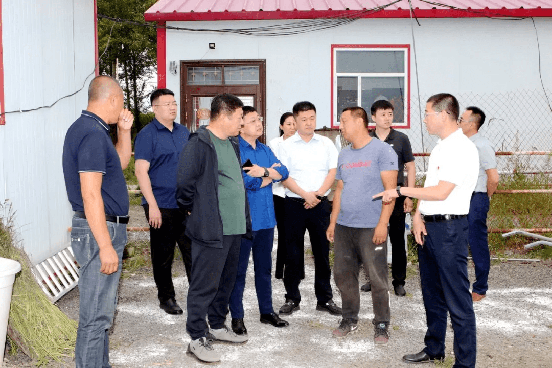 学校领导带队赴克东县调研指导驻村工作