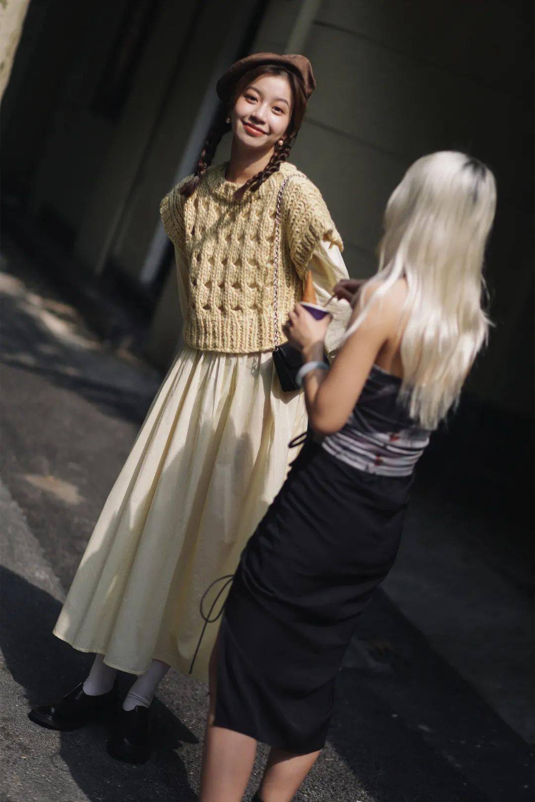 什么|换季穿什么？进来抄年轻人的答案