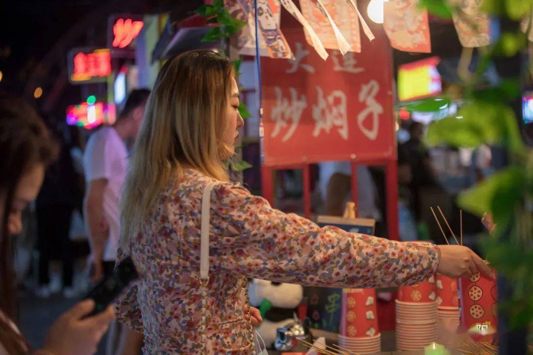 走着走着辽阳的市井烟火气竟然这么精彩工作一天了赶紧出来感受一下吧