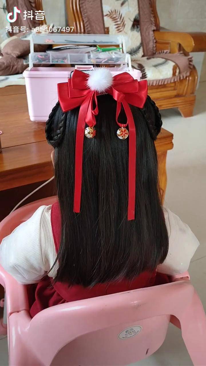 一看就会的披肩发可配汉服可日常哦儿童编发发型新年