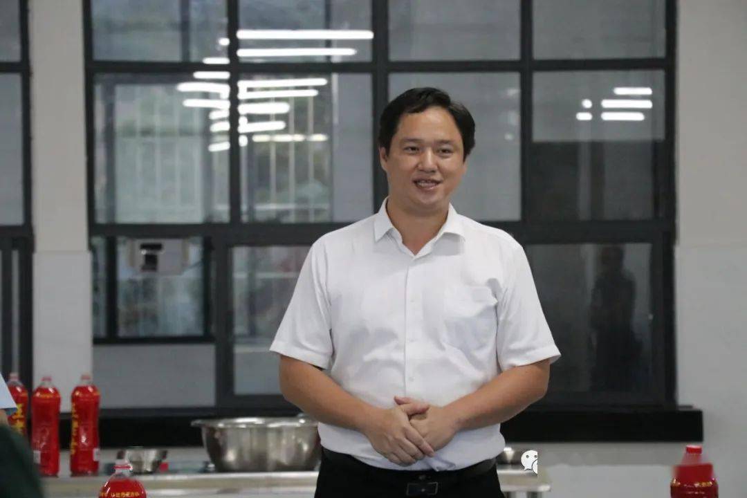 开学在即马山县第三高级中学准备好了