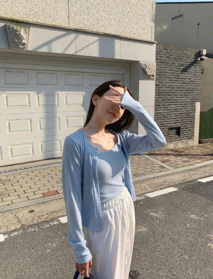 夏末秋|真人示范 | 夏末秋初，不同颜色这样穿，时髦高级还显白！