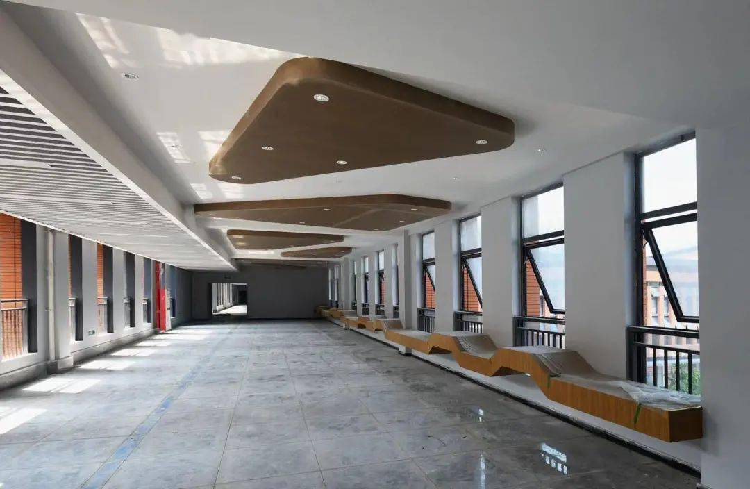 杭州市时代小学与杭州银湖科技城硅谷小学合作办学签约仪式顺利举行