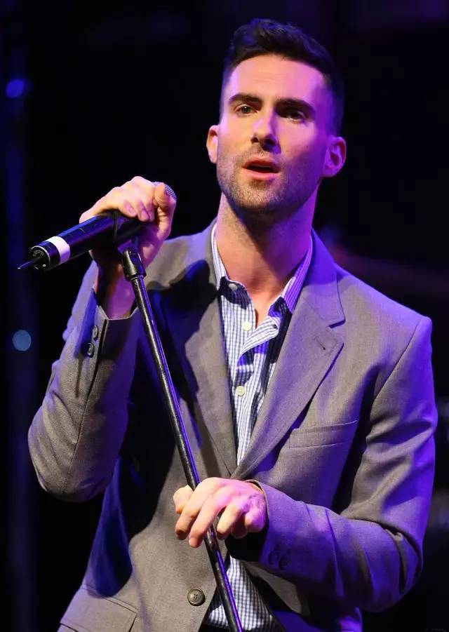 adamlevine驰名双标