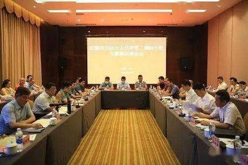 省工业和信息化厅巡视员,督查专员廖强,副市长吴振兴一同调研.