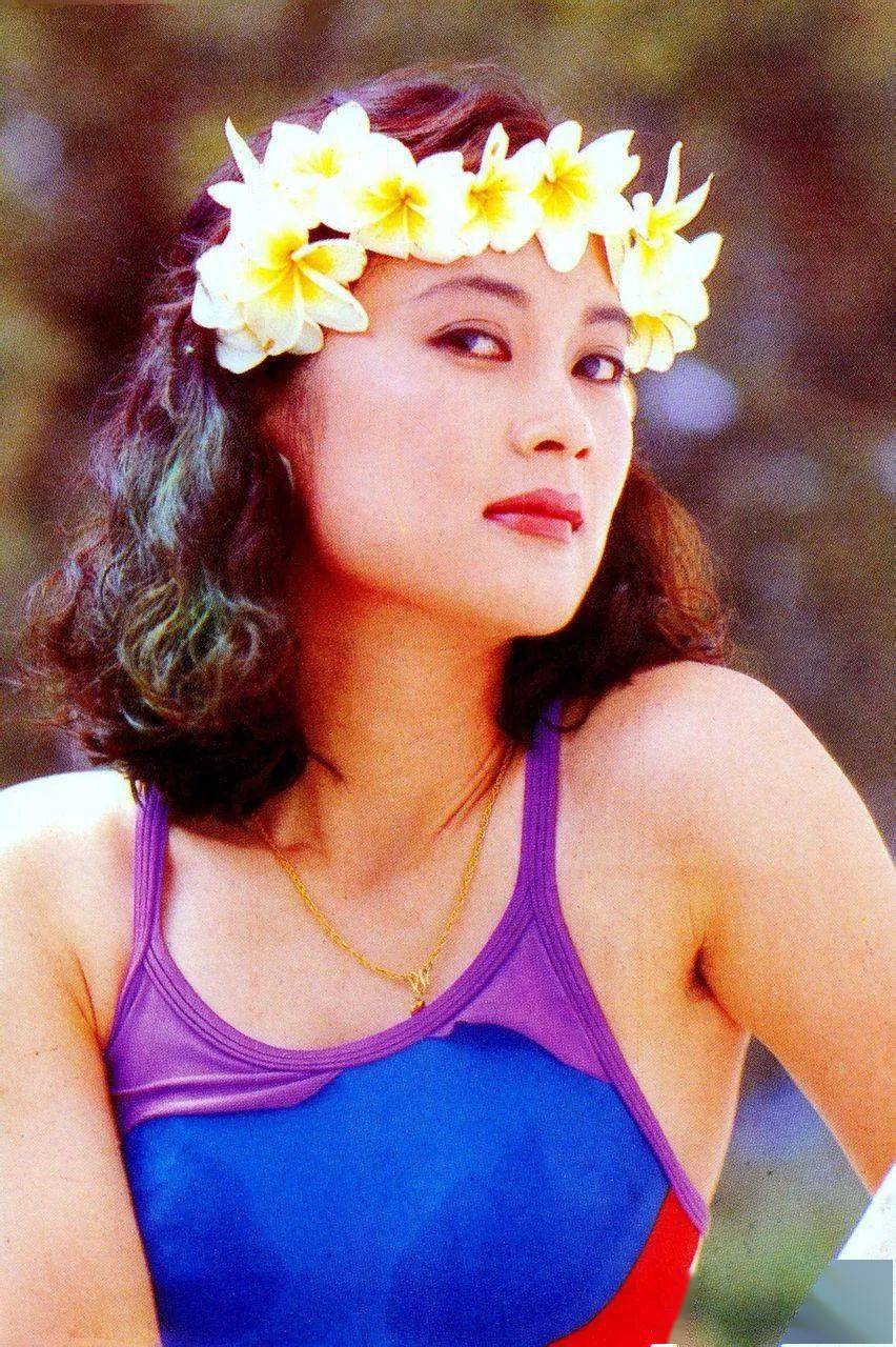 上世纪八九十年代的挂历女郎太养眼了