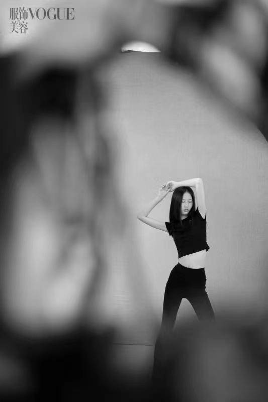 市场营销部|VOGUE在成都遇见“新面孔”，“新时尚之都”如何定义时尚新潮流？