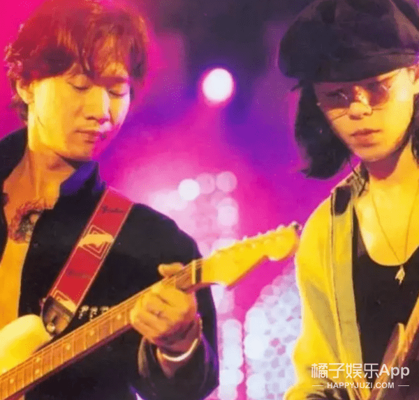 朱茵|铁汉黄贯中也有柔情时！对女儿宠爱对朱茵温柔，万幸没受渣爹影响