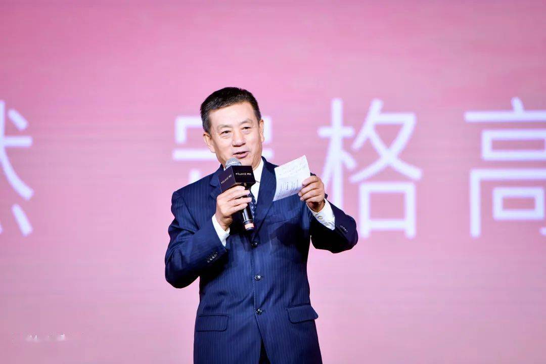 叶檀|想拥有人类高质量少女感?伊妍仕你藏不住了