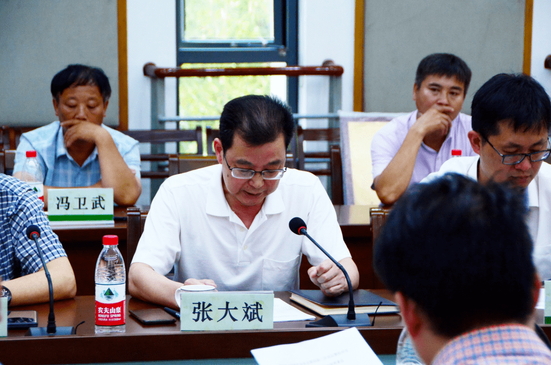 张大斌致欢迎辞,表示将一如既往地支持省协会和区协会的各项工作,与