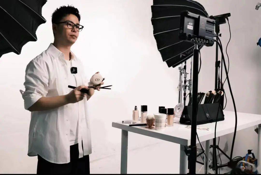 姐妹|百元好物合集丨明星化妆师都在用什么？