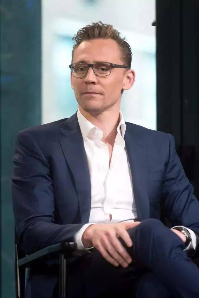 巨石|抖森Tom Hiddleston 发际线后移，M字秃顶已现…