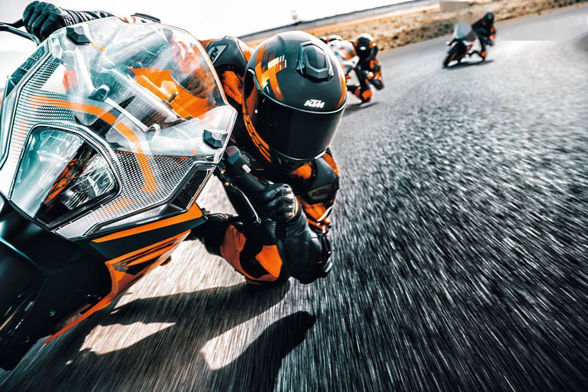 前后悬挂可调完整电控上身2022ktmrc390海外发布