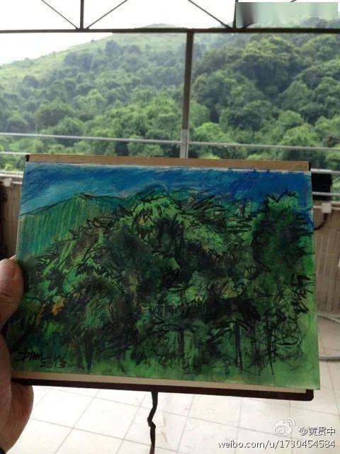 对于黄贯中来说,音乐和画画,一个都不能少,他"用音乐绘画,用画笔做