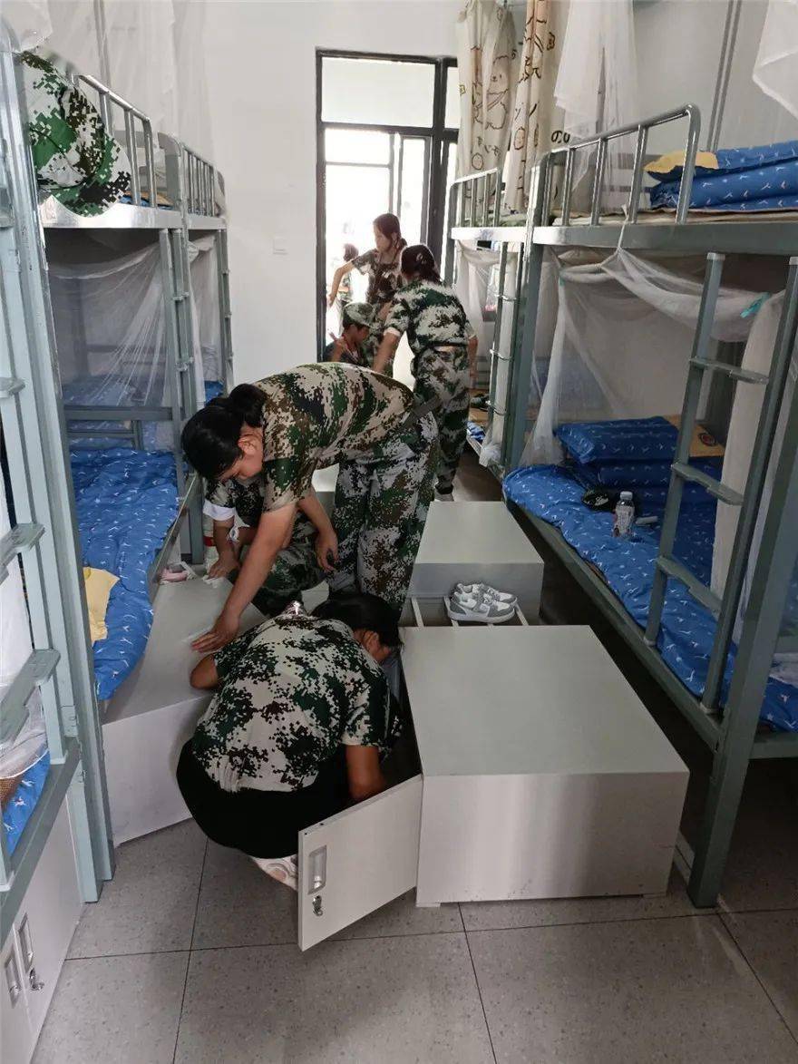 蓬勃朝气,不惧骄阳锤炼 唱响青春,还看横塘争采——桂林市第十八中学