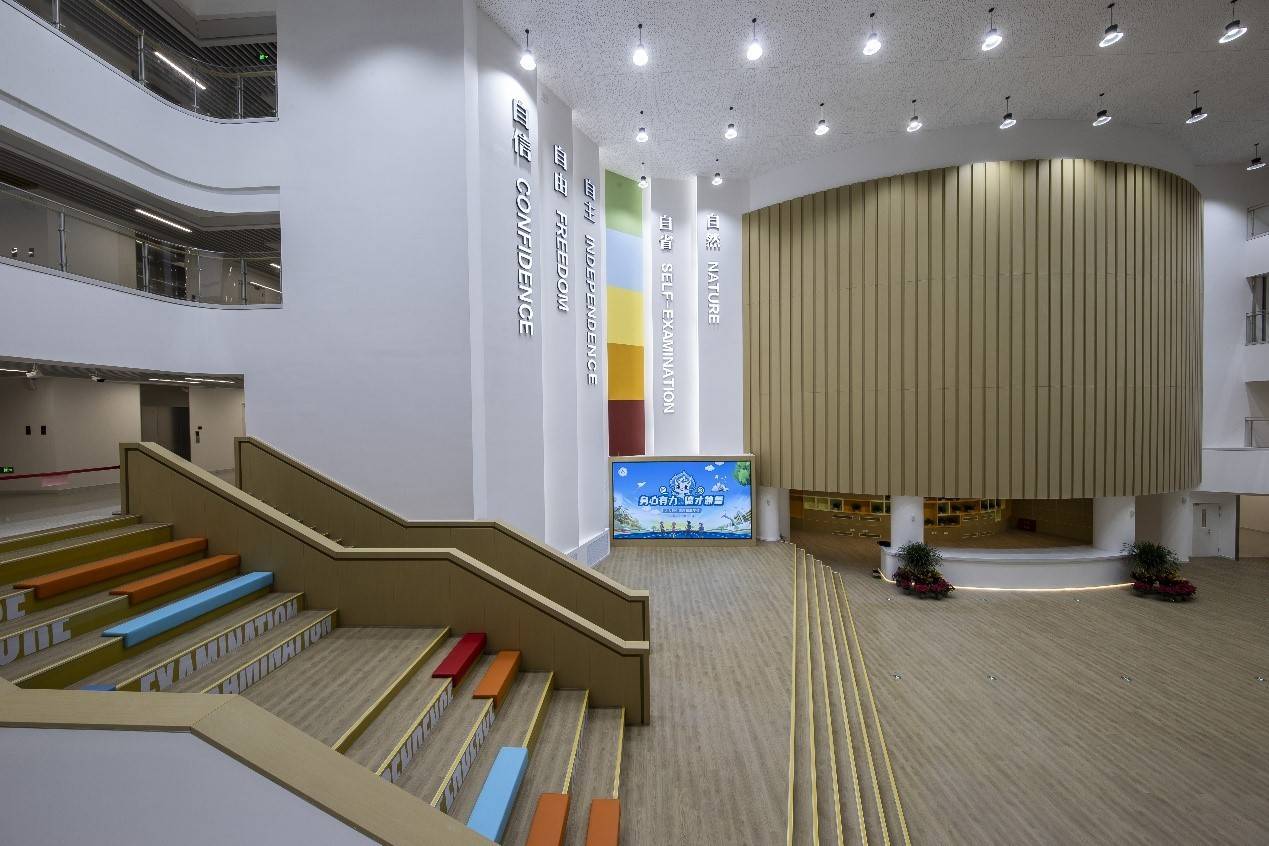 教育|人大附中亦庄新城学校举办“从心出发 开创未来”落成仪式暨开学典礼