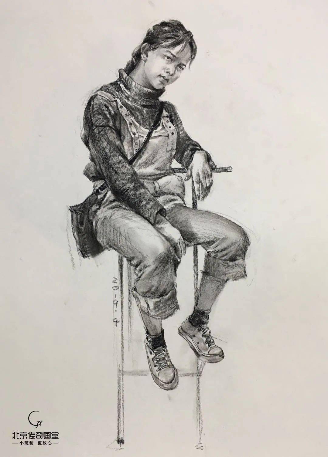 北京传奇画室人物速写公开课第一期女青年坐姿讲解示范