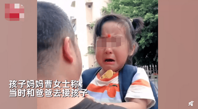 德阳|3岁女儿第一天上幼儿园，父女俩抱团哭，网友：感同身受！