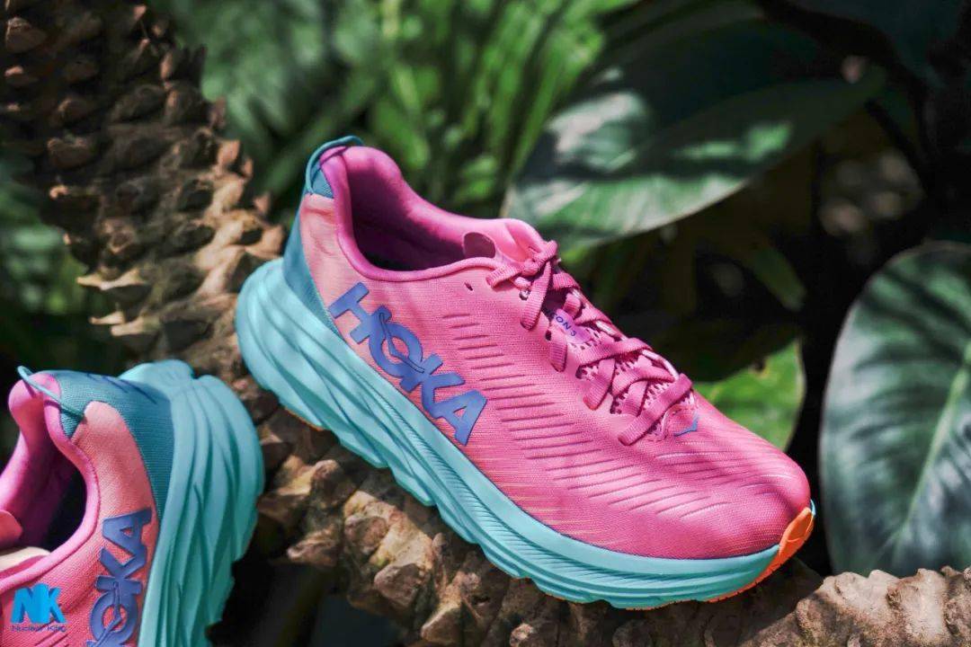 Rincon|走走开箱 ｜HOKA ONE ONE Rincon 3 和 Mach 4 我该怎么选？