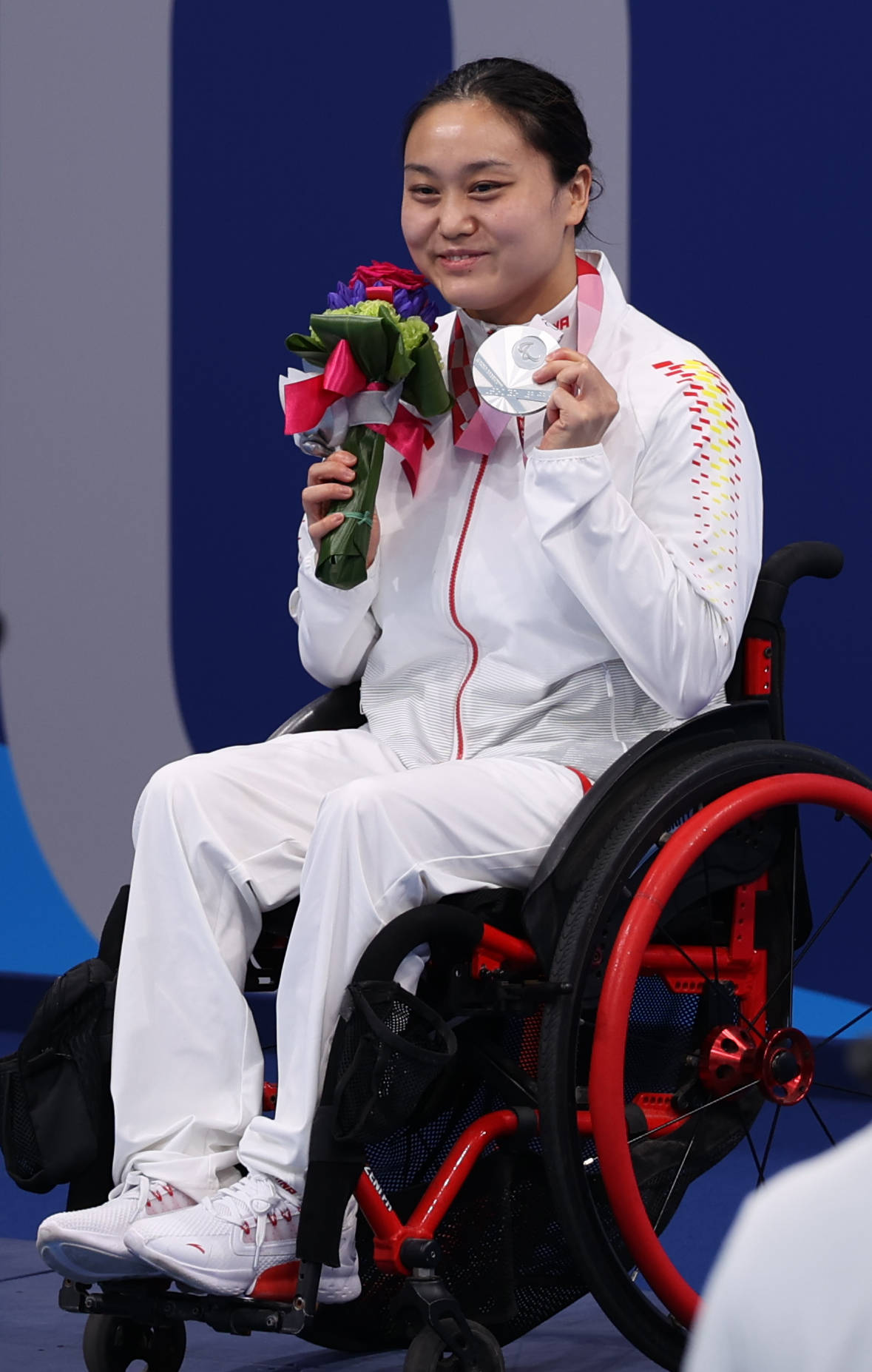 游泳——卢冬,成姣包揽女子200米个人混合泳sm5级冠亚军