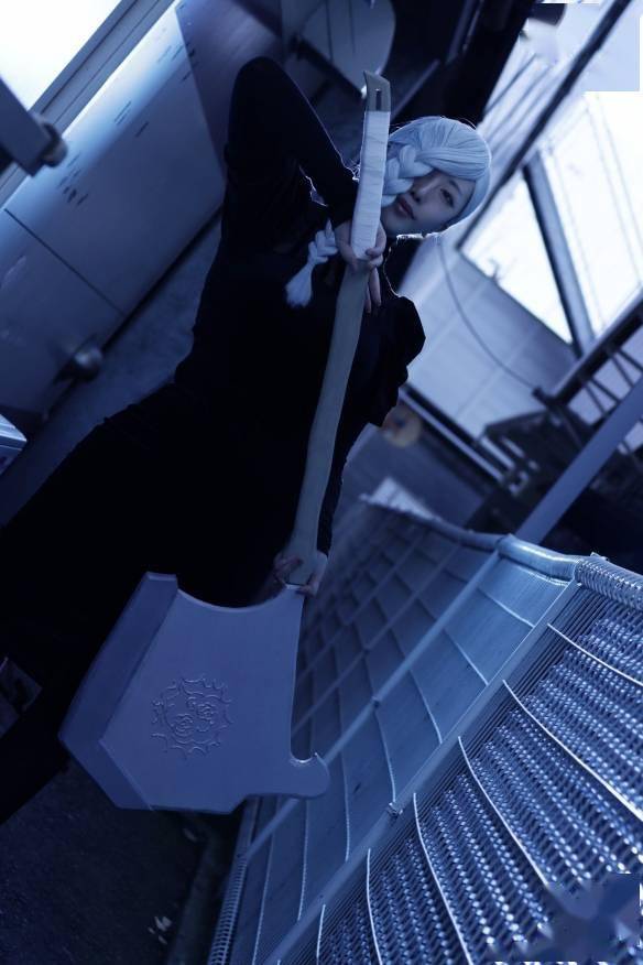 cos《咒术回战》御姐咒术师!一级守财奴冥冥美艳登场