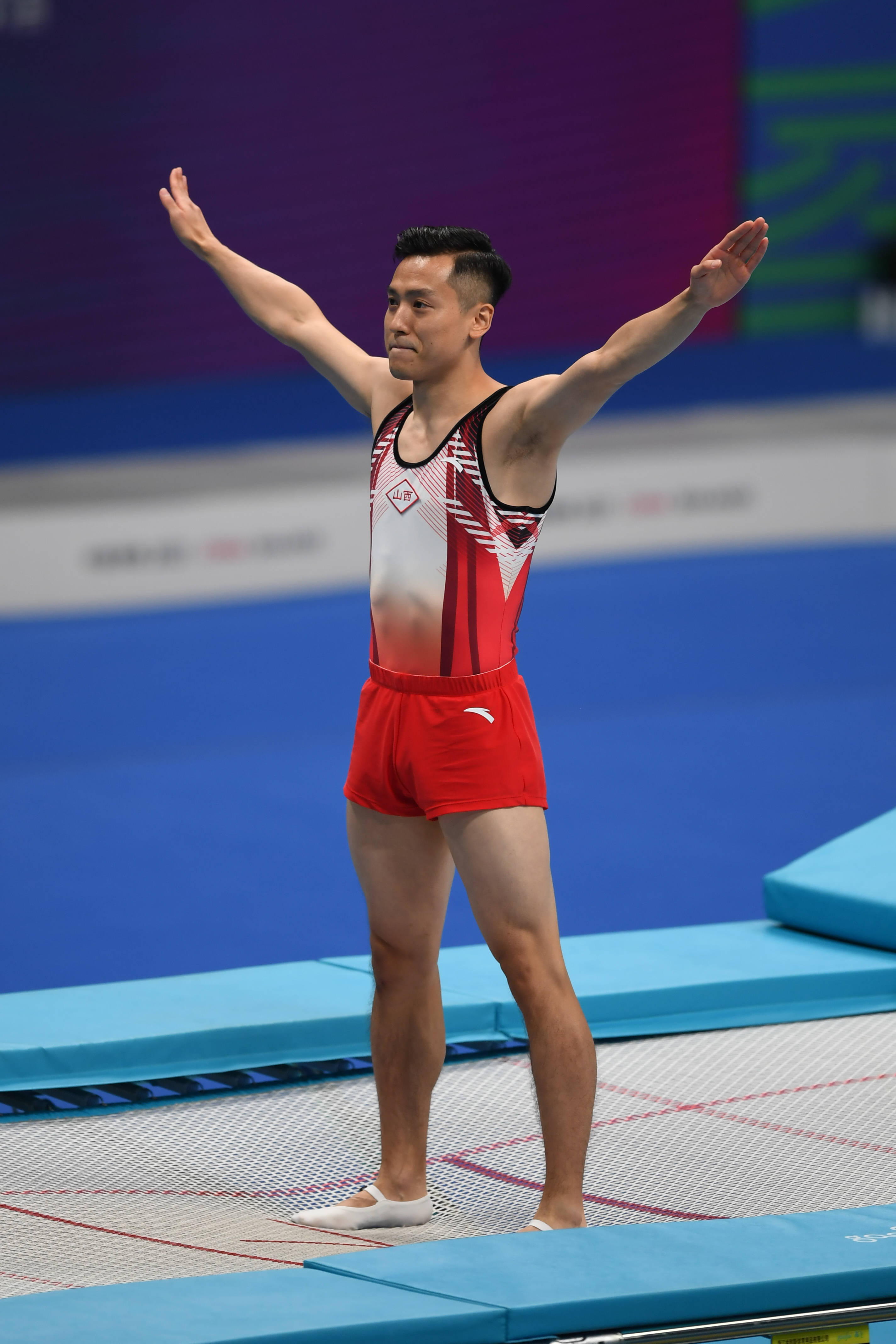 当日,在第十四届全运会蹦床男子个人预赛暨团体预赛中,山西队选手董栋