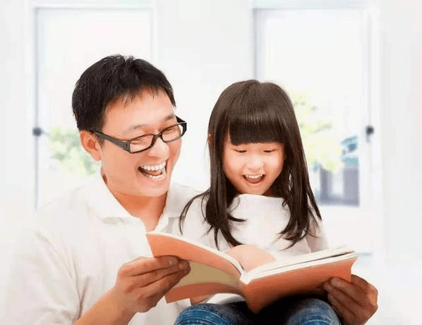 怎么教育孩子不看手机 6ded8c9eb78d4fc2b6948a32795aa627.png