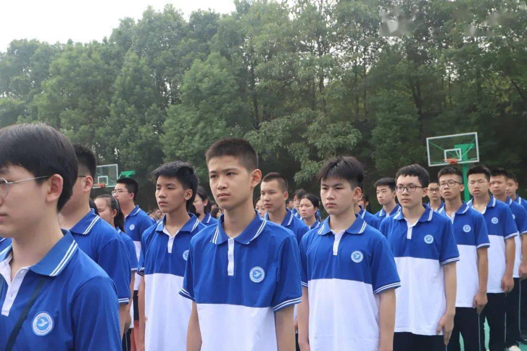 学军人风采,强自身素质-宁乡二中新生入学教育纪实1_军训