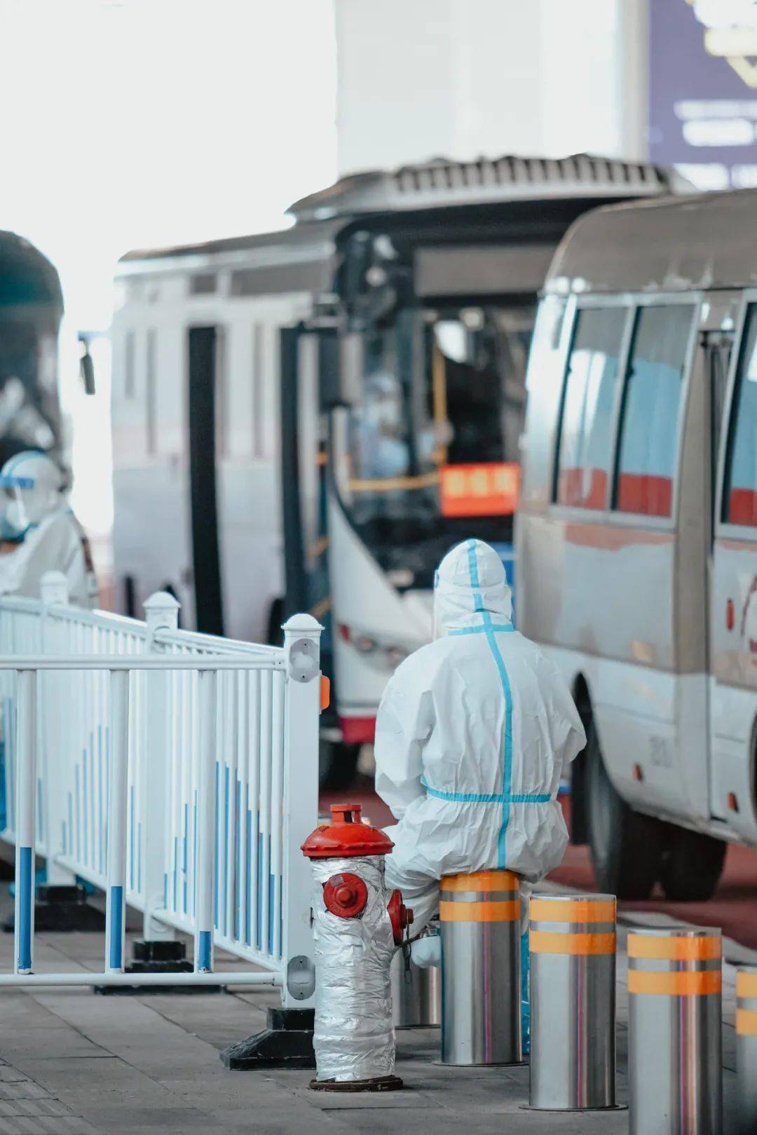 飞机场运钞车后续 efa67f54906c4b08b35b2c187ea914f4.jpeg