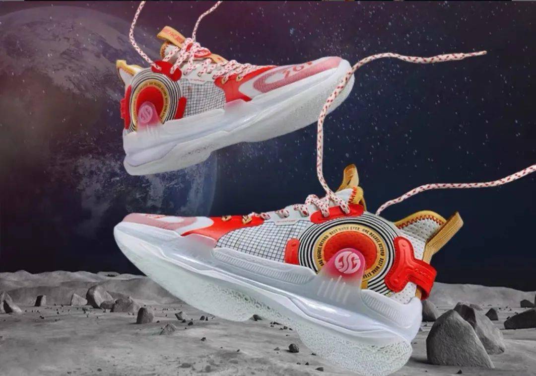 圣斗士|和茅台“撞衫”，361度闹出联名乌龙，599元的篮球鞋配得上1499元的酒吗？