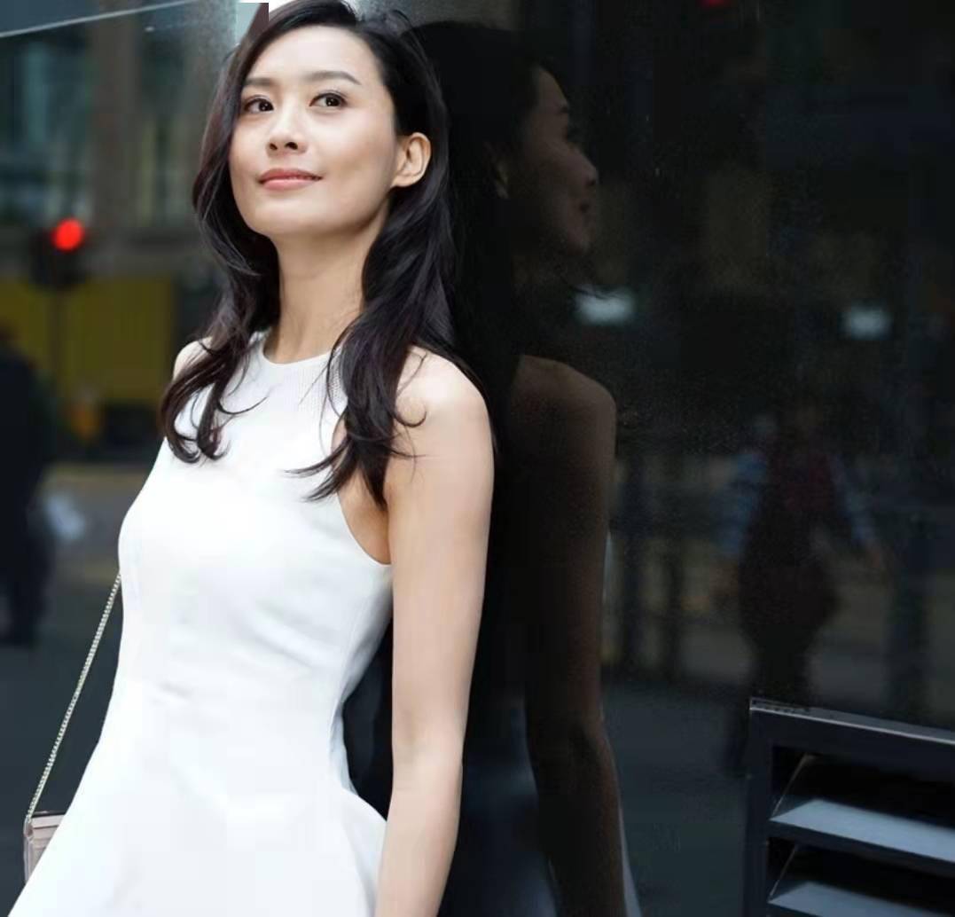 曾出走tvb到纽约进修前当家花旦陈法拉终获肯定已打入好莱坞