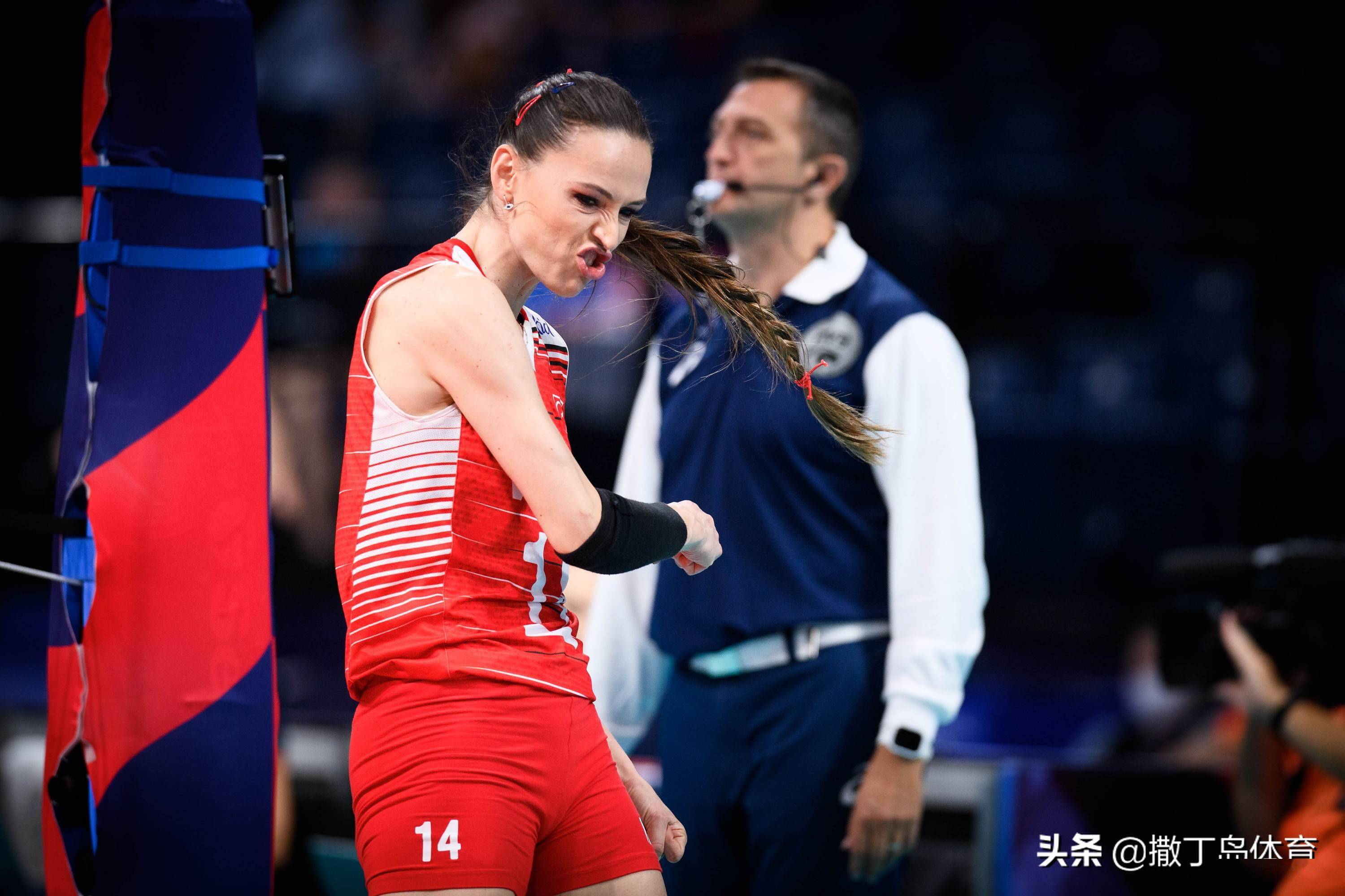 欧锦赛季军战:土耳其双杀荷兰,艾达定海神针,古德蒂乐开花_卡拉库尔特