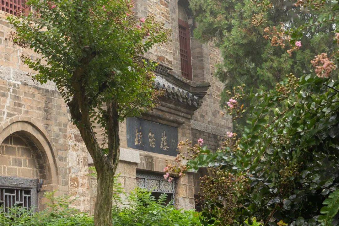 刘朝阳烟雨蒙蒙浮来山