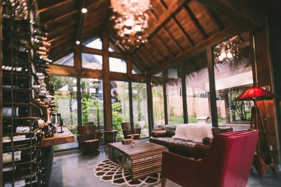 安吉这座一年四季山村佳景野奢民宿东南亚风情小镇丨尧珈仲夏