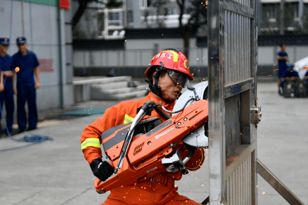 向胜利而行为人民而战无锡市首届消防行业职业技能竞赛圆满落幕