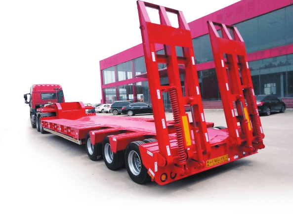 5米大板车就又可以上路运营,而且上至大件运输下至散货零担,它都能