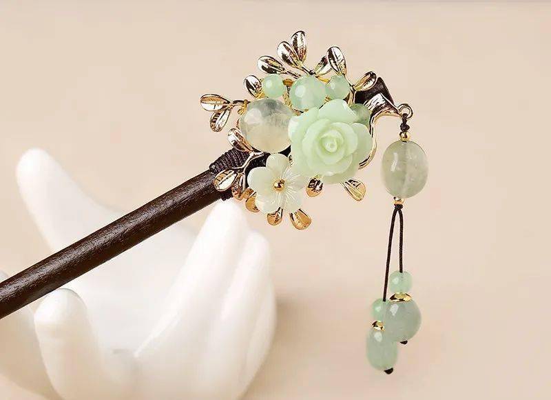 文化玉钗斜簪云鬟髻发饰之美