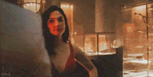 The|这“贱”人,身边美女如云