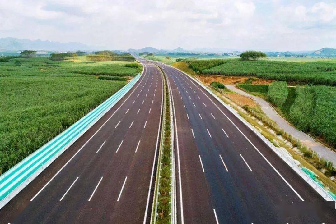 陕西被127亿项目"砸中",将扩建一高速,双向8车道_高速公路