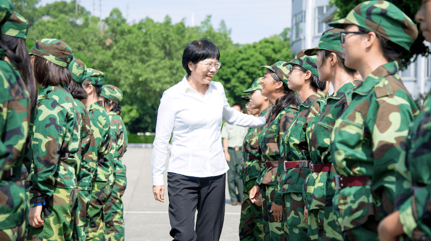 郭雨蓉南科大是深圳奇迹的精彩演绎秘诀是人才