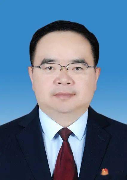 中共党员.现任海南州人民政府副州长.王学军男,土族,1972年9月生.