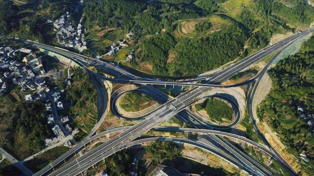 贵州石阡至玉屏大龙高速建成通车