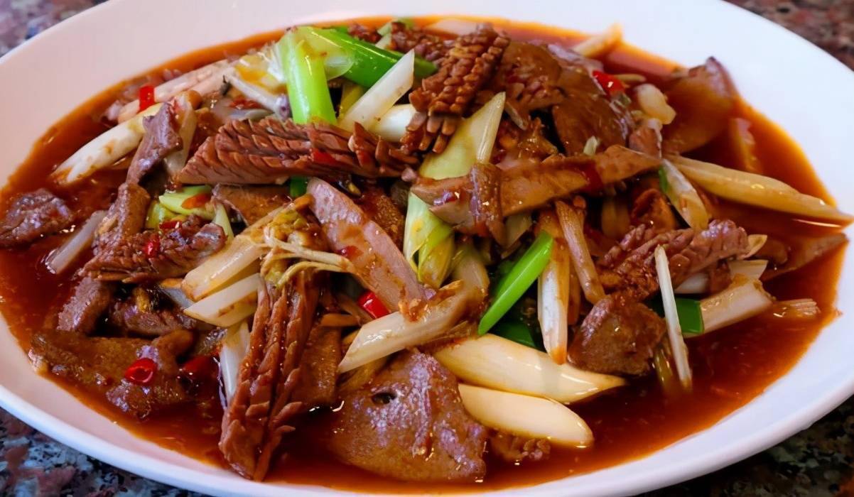 肝腰合炒 曲艺表演艺术家李月秋演唱的清音《赶花会》中所唱:"姑娘们