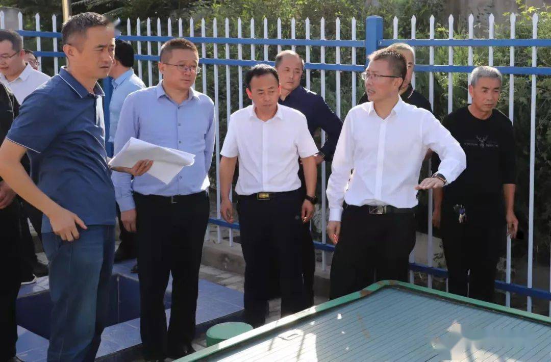 杨小虎检查指导张家滩镇水污染防治工作