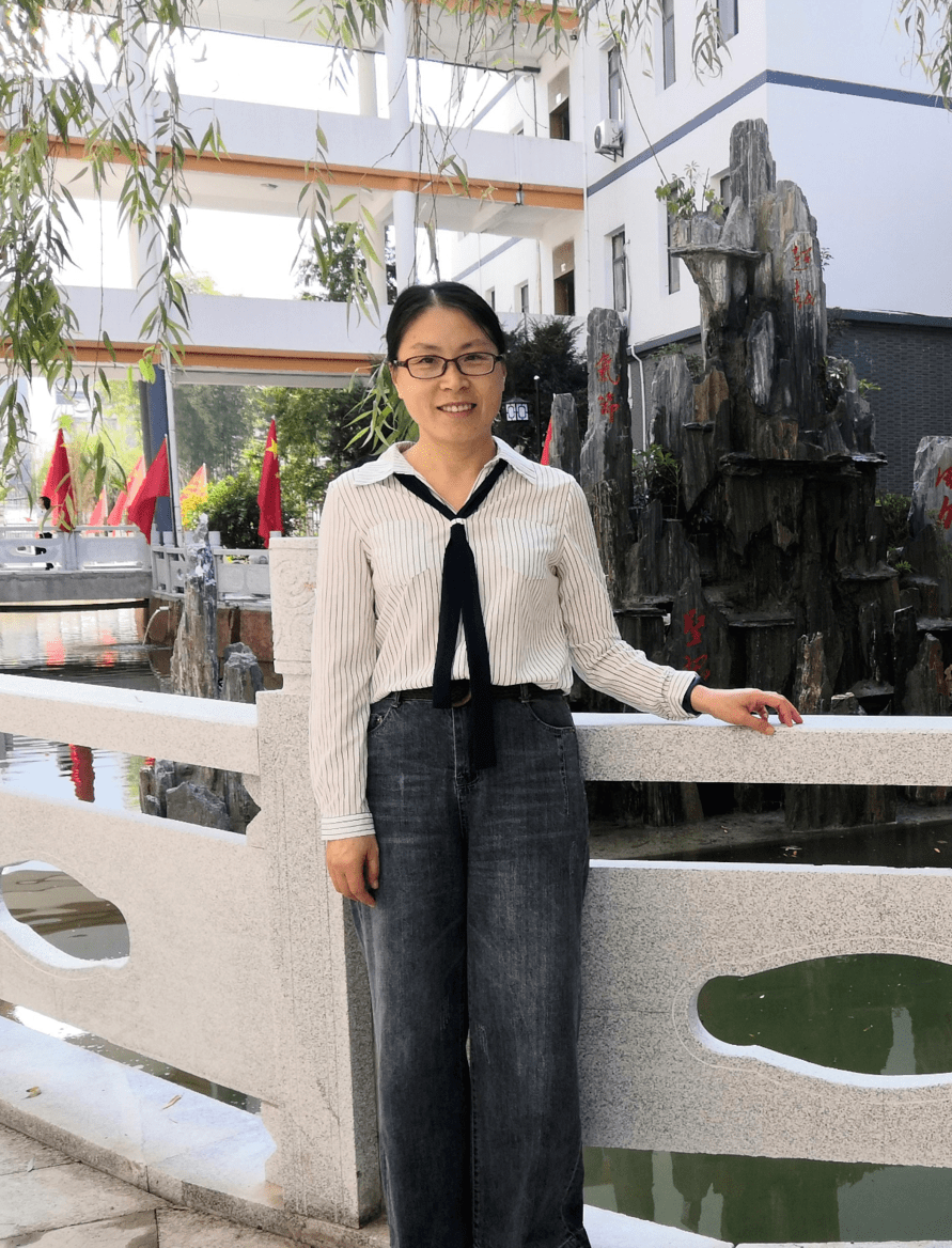 【致敬·教师节】栽好梧桐树,引得凤凰来——记崇义中学