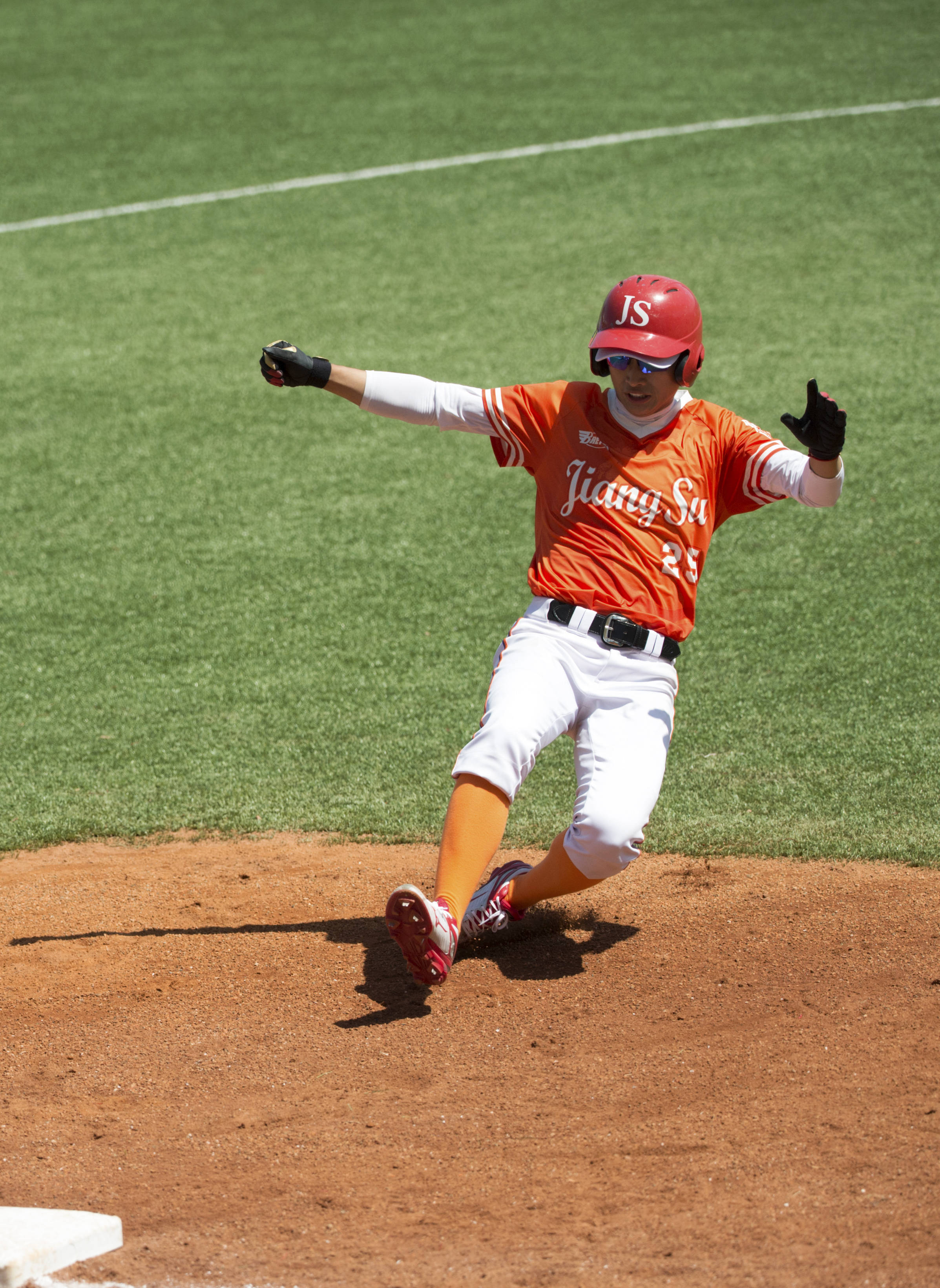 垒球——女子第二佩寄制负方第3名比赛:江苏队胜上海队