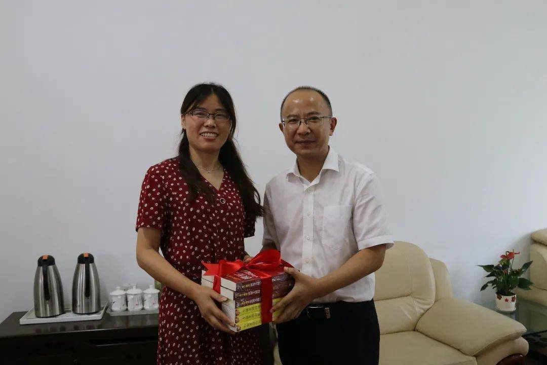 黄祥亮走访区镇这四个学校