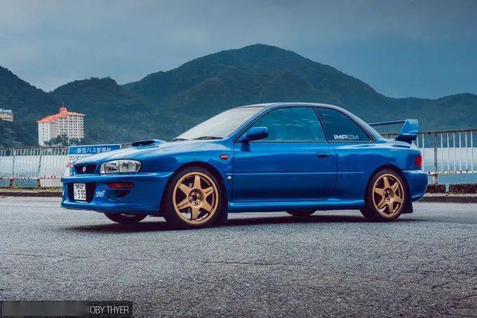 我活在头文字d的时代我开着22bsti我设计了gc8